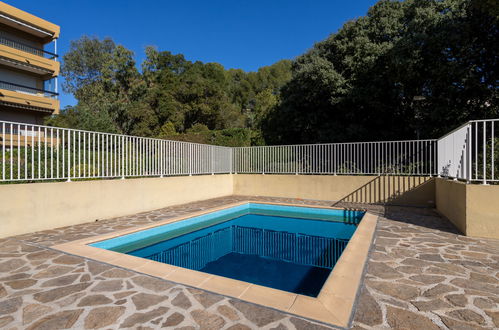 Photo 19 - Appartement de 1 chambre à Bormes-les-Mimosas avec piscine et vues à la mer