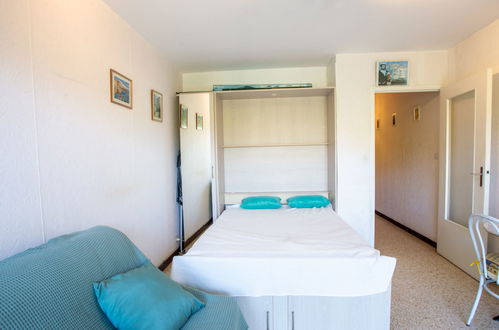 Foto 3 - Apartamento de 1 quarto em Bormes-les-Mimosas com piscina e jardim