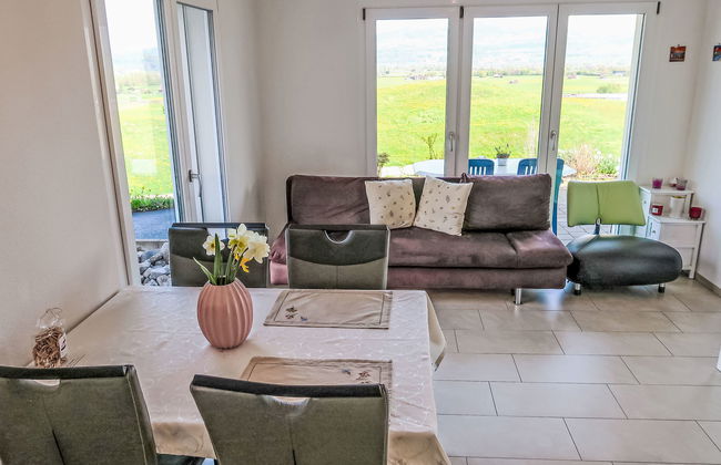 2 bedroom Apartment in Reichenburg with garden and terrace - Photo 6