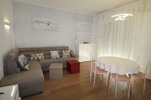 Photo 3 - 2 bedroom Apartment in Chiavari with terrace and sea view