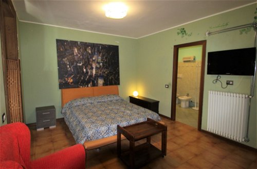 Foto 13 - Apartment mit 2 Schlafzimmern in Germignaga mit garten und blick auf die berge