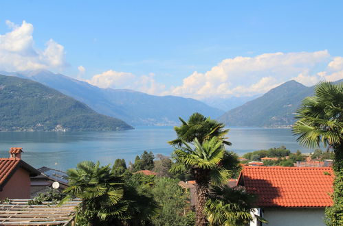 Foto 4 - Apartamento de 2 habitaciones en Germignaga con jardín y vistas a la montaña