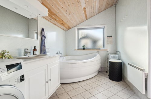 Foto 6 - Casa de 3 quartos em Klitmøller com terraço e sauna
