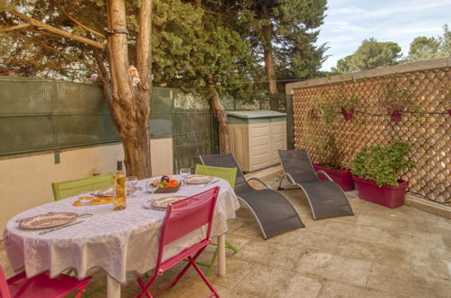 Photo 3 - Appartement en Saint-Cyr-sur-Mer avec jardin et terrasse