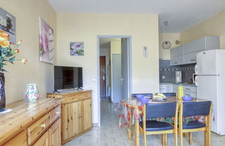 Photo 1 - Apartment in Saint-Cyr-sur-Mer with garden and terrace