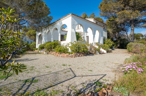 Foto 32 - Casa de 4 quartos em Saint-Raphaël com jardim e terraço