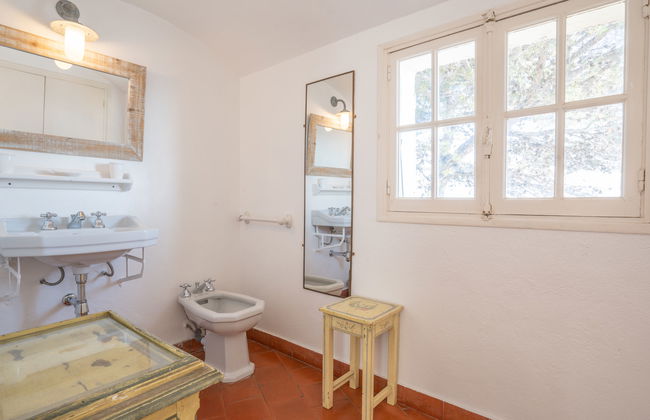 5 bedroom House in Saint-Raphaël with garden and terrace - Photo 26