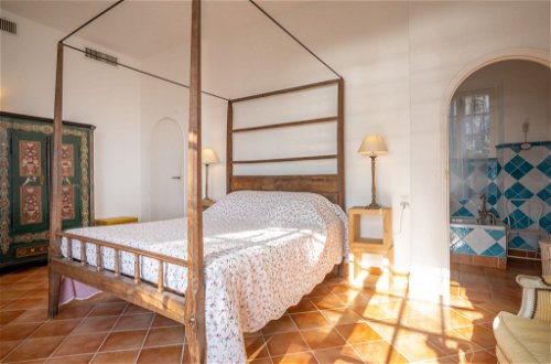 Foto 17 - Haus mit 4 Schlafzimmern in Saint-Raphaël mit terrasse