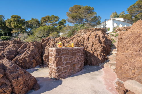 Photo 36 - Maison de 4 chambres à Saint-Raphaël avec jardin et terrasse