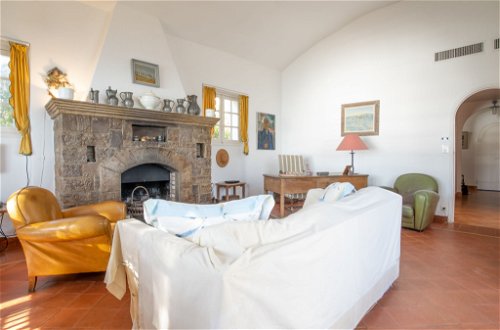 Foto 8 - Casa con 4 camere da letto a Saint-Raphaël con terrazza