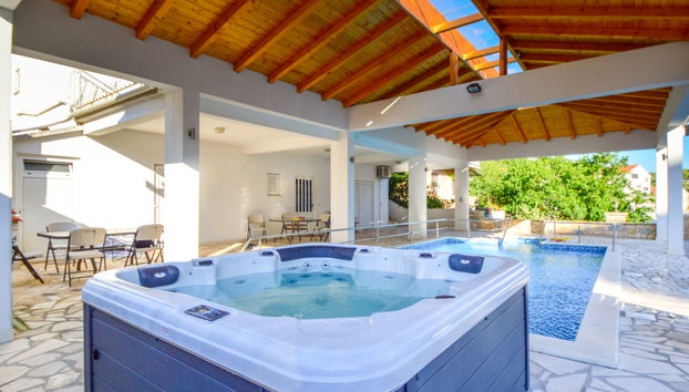 Casa de 10 quartos em Sibenik com piscina privada e terraço - Foto 2