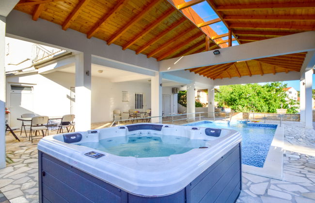 Casa de 10 quartos em Sibenik com piscina privada e terraço - Foto 2