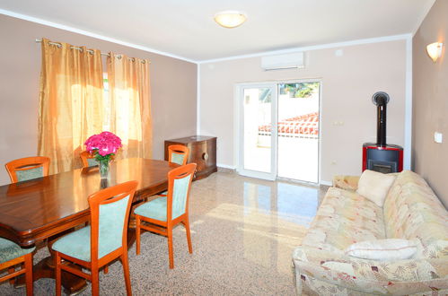 Photo 17 - 7 bedroom House in Sibenik with private pool and sea view