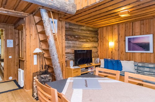 Photo 3 - Maison de 1 chambre à Pelkosenniemi avec sauna et vues sur la montagne