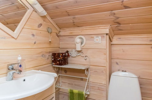 Foto 18 - Casa de 3 habitaciones en Kemijärvi con sauna y vistas a la montaña