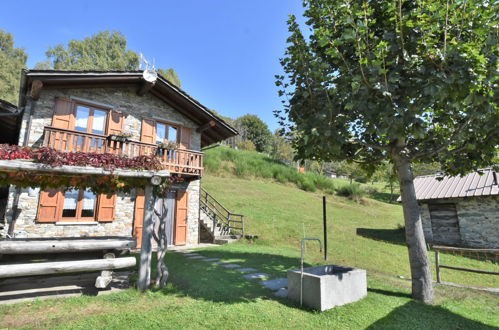 Photo 34 - 3 bedroom House in Mello with garden and mountain view