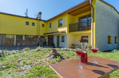 Photo 23 - 3 bedroom House in Tatobity with garden