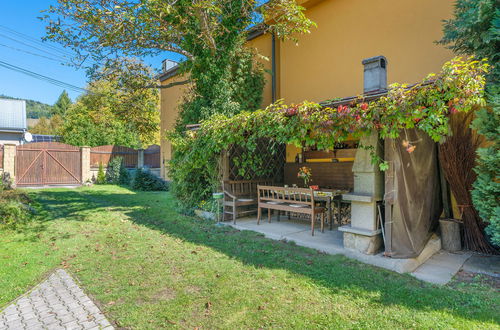 Photo 24 - 3 bedroom House in Tatobity with garden