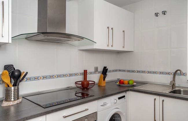 3 bedroom Apartment in Marbella with swimming pool and terrace - Photo 10