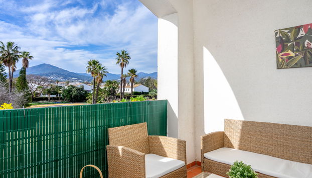 3 bedroom Apartment in Marbella with swimming pool and terrace - Photo 2