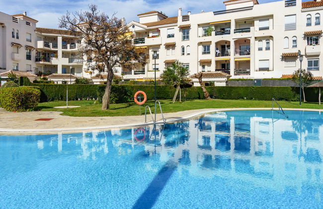 3 bedroom Apartment in Marbella with swimming pool and terrace - Photo 18