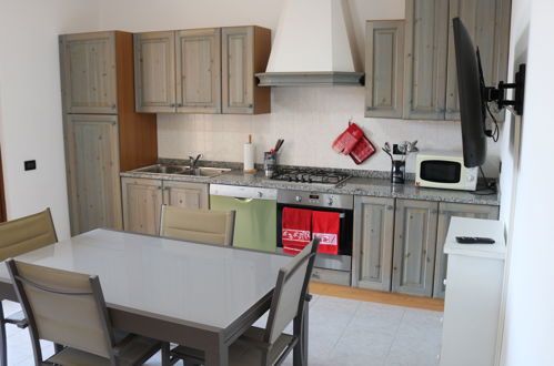 Photo 6 - 2 bedroom Apartment in Lazise with swimming pool and mountain view