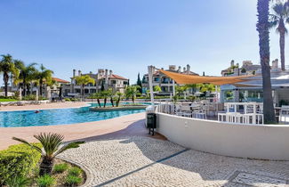 Foto 1 - Apartamento de 2 quartos em Loulé com piscina e jardim