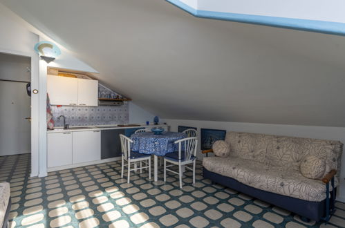 Foto 3 - Apartamento en Laigueglia con vistas al mar