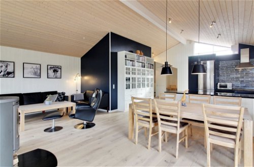 Foto 15 - Casa con 4 camere da letto a Blokhus con terrazza e sauna