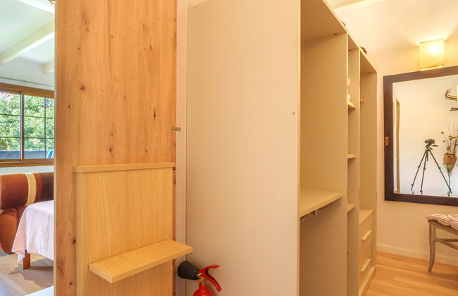 Casa de 8 quartos em Muro com piscina privada e jardim - Foto 28