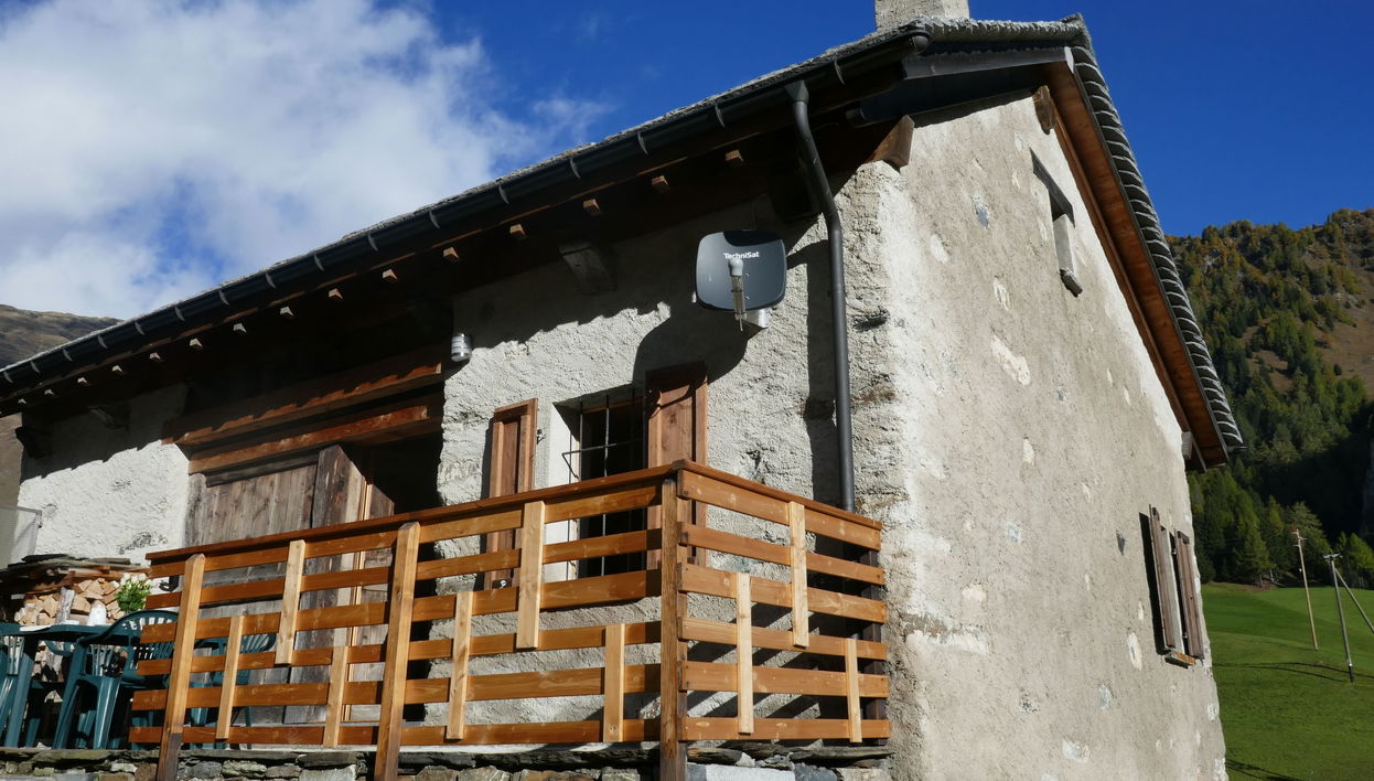 Casa de 2 quartos em Blenio com jardim - Foto 1