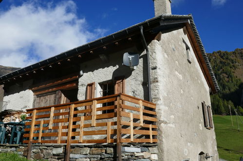 Photo 1 - Maison de 2 chambres à Blenio avec jardin