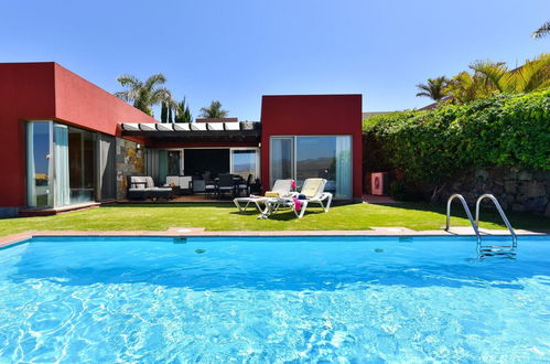 Photo 1 - Maison de 2 chambres à San Bartolomé de Tirajana avec piscine privée et vues à la mer