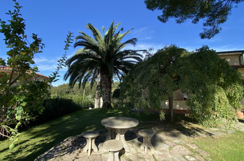Foto 45 - Apartamento de 2 habitaciones en Casale Marittimo con jardín y terraza