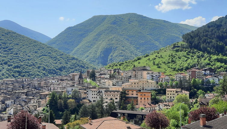 Photo 1 - Appartement de 3 chambres à Scanno avec vues sur la montagne