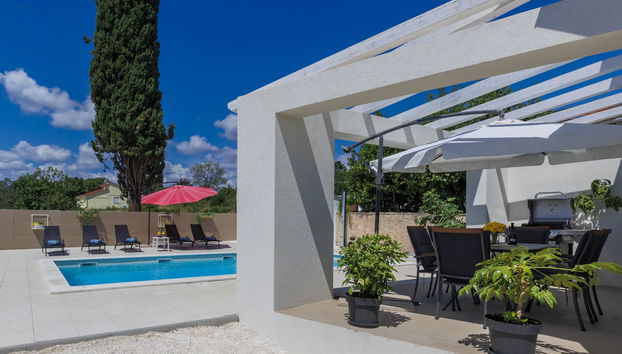 Casa con 3 camere da letto a Marčana con piscina privata e giardino - Foto 2