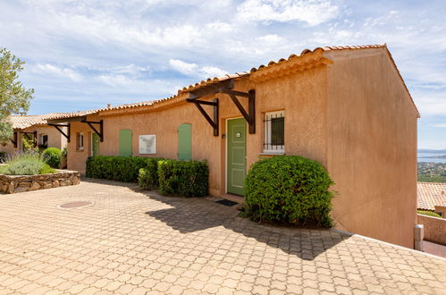 Foto 17 - Appartamento con 1 camera da letto a Roquebrune-sur-Argens con piscina