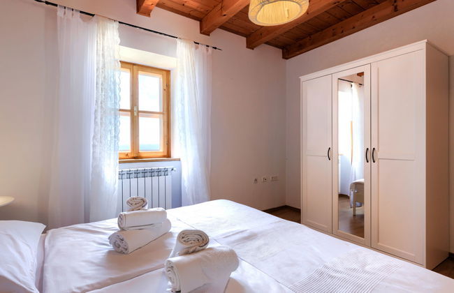 Casa de 5 quartos em Raša com piscina privada e jardim - Foto 28