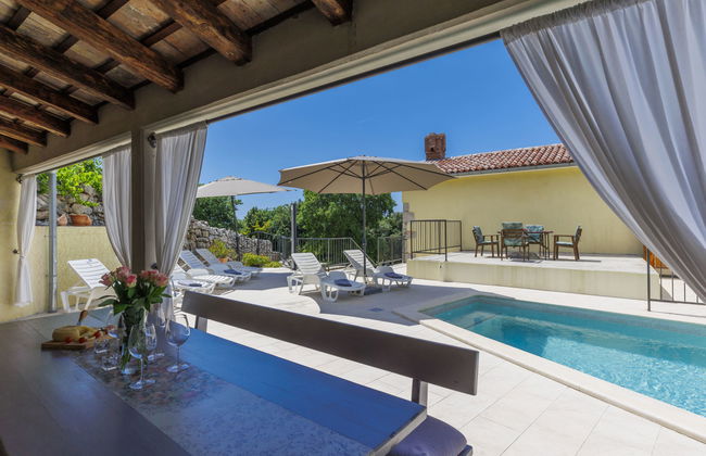 Casa de 5 quartos em Raša com piscina privada e jardim - Foto 6