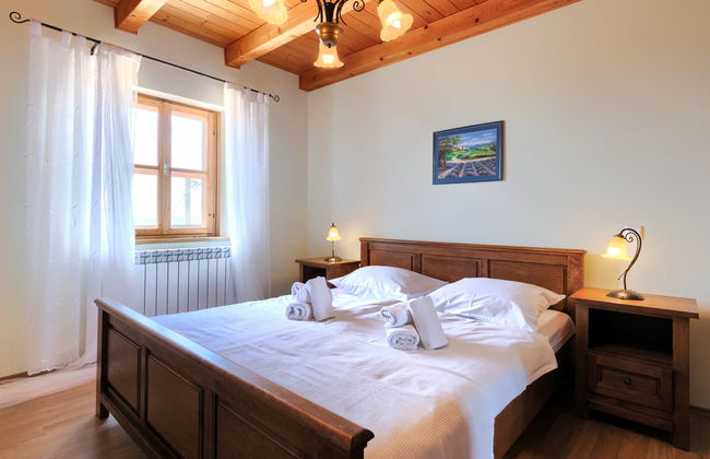 Casa de 5 quartos em Raša com piscina privada e jardim - Foto 24