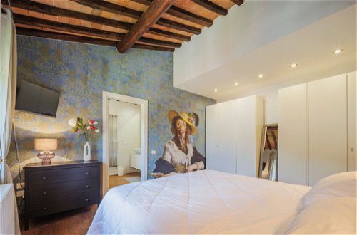 Foto 3 - Appartamento con 2 camere da letto a Camaiore con vista mare
