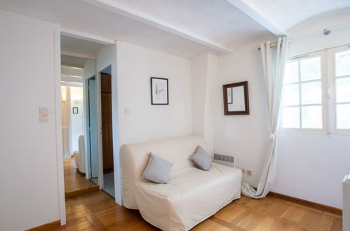 Photo 16 - 3 bedroom Apartment in Hyères with swimming pool and garden