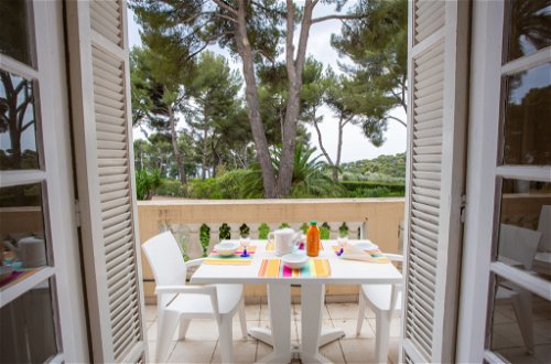 Photo 4 - 3 bedroom Apartment in Hyères with swimming pool and sea view