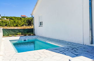 Foto 3 - Casa de 2 quartos em Jasenice com terraço