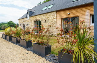 Photo 2 - Maison de 3 chambres à Peumerit avec jardin et vues à la mer