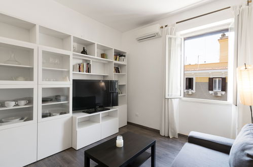 Foto 1 - Apartamento de 1 quarto em Roma