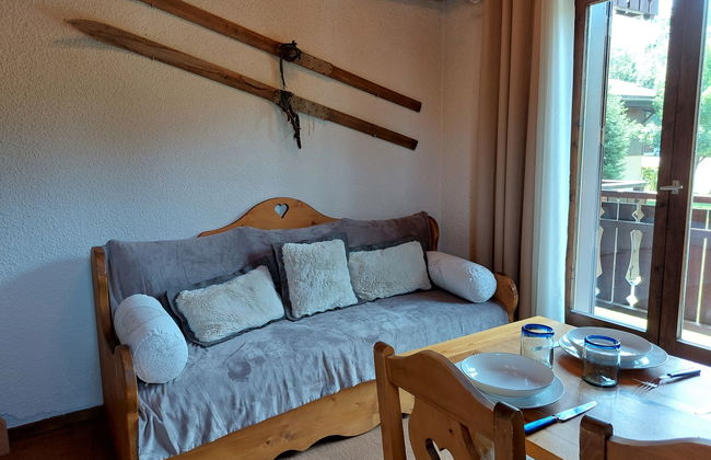 2 bedroom Apartment in Demi-Quartier - Photo 6