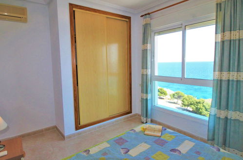 Foto 16 - Appartamento con 3 camere da letto a Villajoyosa con piscina e terrazza