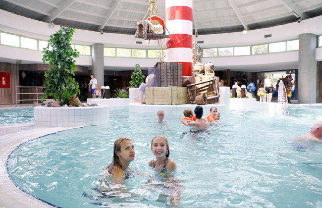 Casa de 3 quartos em Mol com piscina e terraço - Foto 9