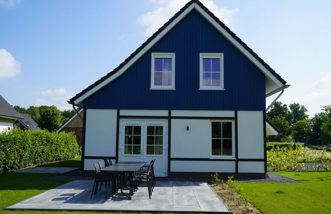 Casa de 5 quartos em Susteren com piscina e terraço - Foto 1